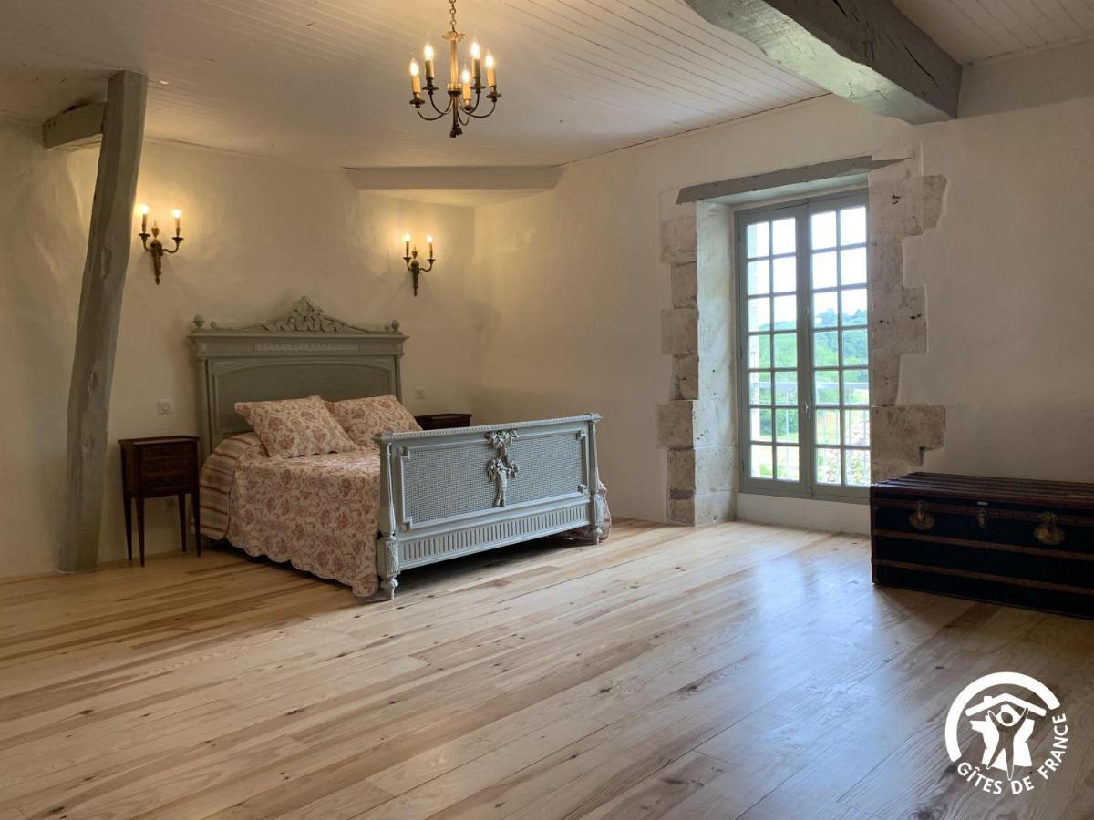 Chateau De Gardes Bed and Breakfast Castin Exteriör bild