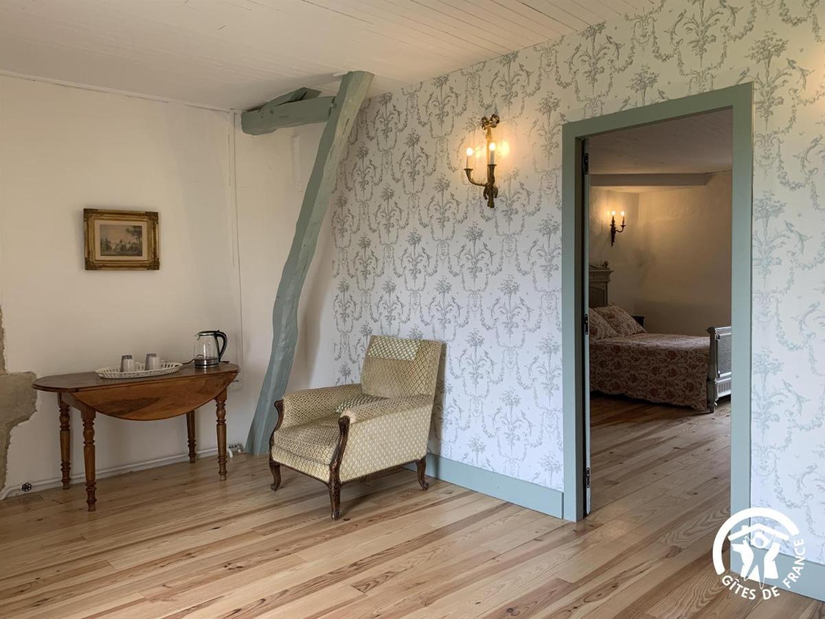 Chateau De Gardes Bed and Breakfast Castin Exteriör bild